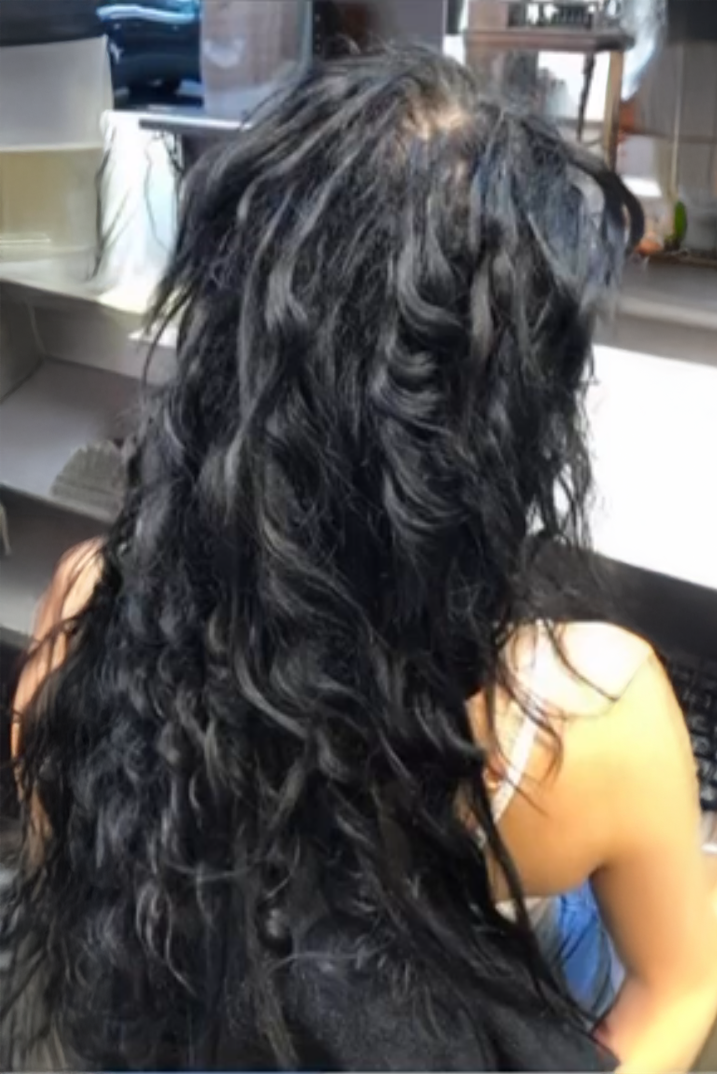 Vorher-Bild: Kurzes, feines Haar vor der Behandlung