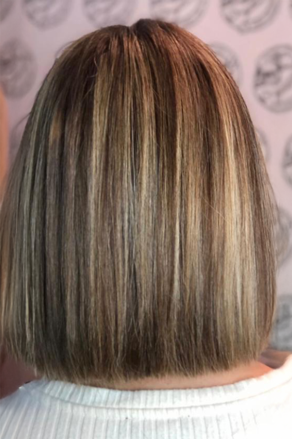 Nachher-Bild: Die Kundin mit vollem und gesund aussehendem Haar