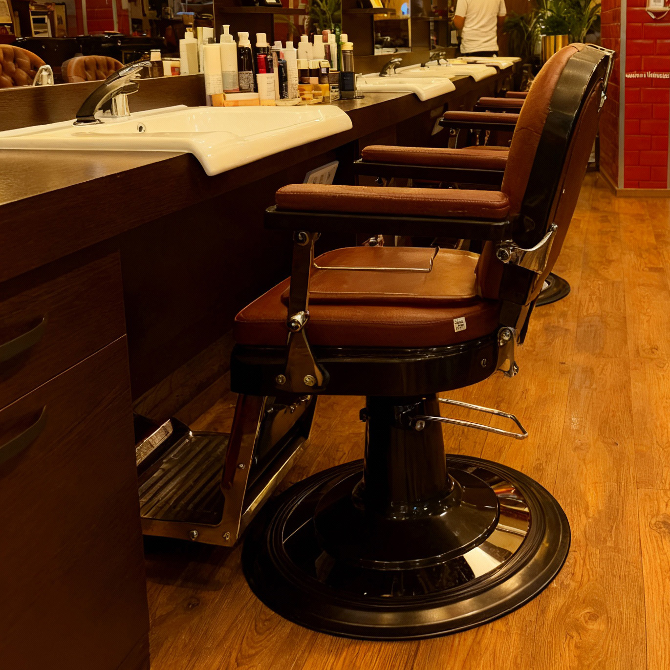 Blick auf die hochwertigen Produkte, die im Salon verwendet werden